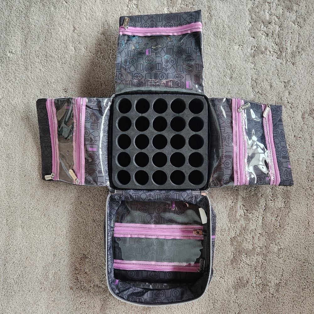 doTerra Brand 25 spots Essential Oils Make-up Travel Soft Case Zippered Pouches - Picture 4 of 6